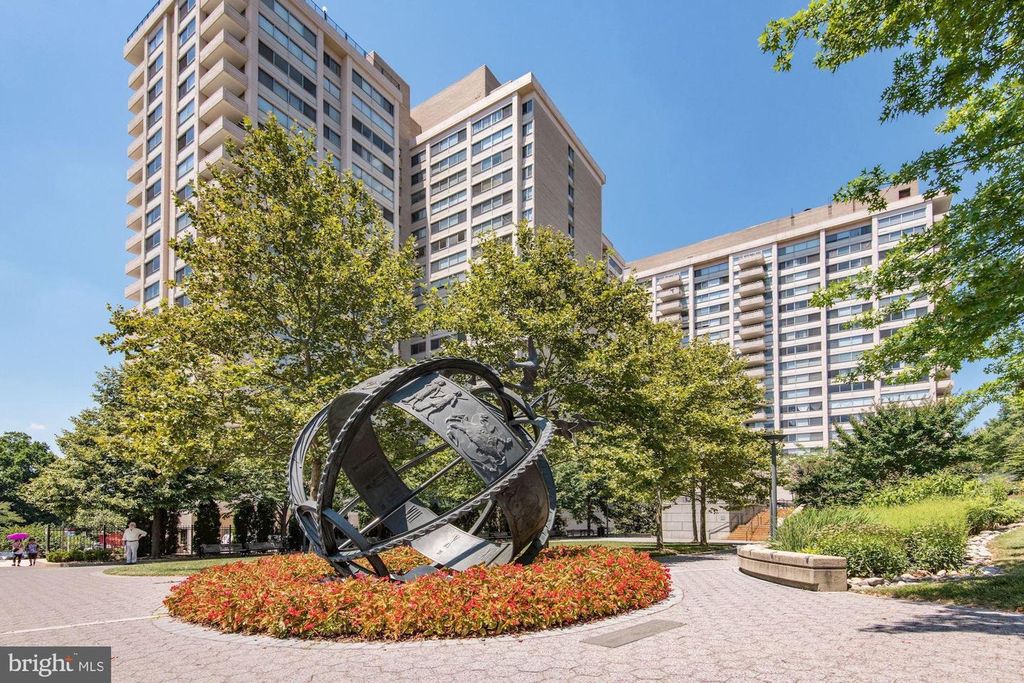 5500 Friendship Blvd Apt 2321N, Chevy Chase, MD 20815