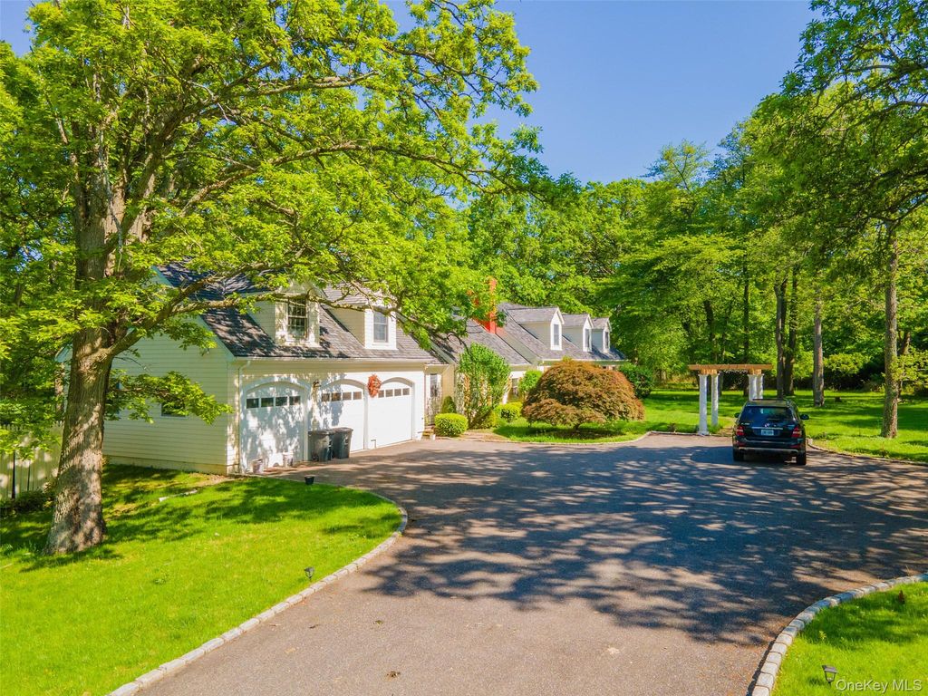 235 Centre Island Road, Oyster Bay, NY 11771