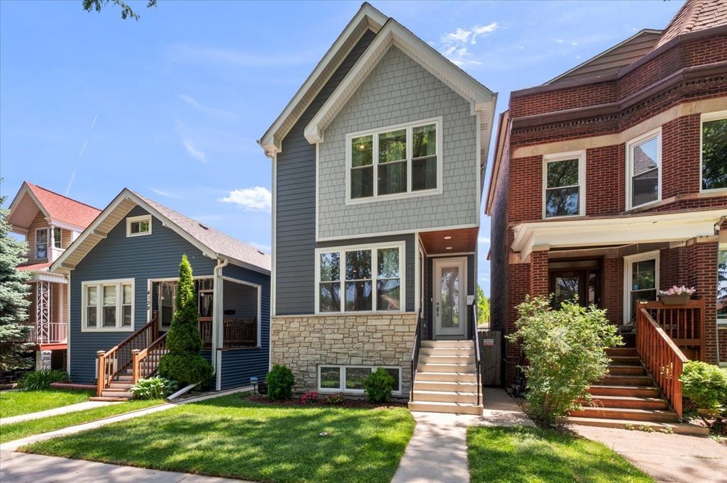 4137 N Lawndale Avenue, Chicago, IL 60618