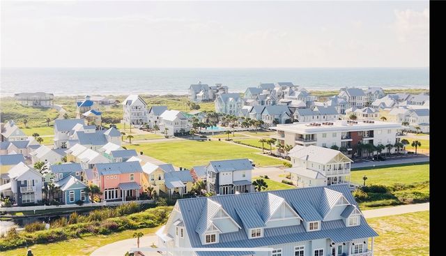 108 Horse Tail Lane, Port Aransas, TX 78373