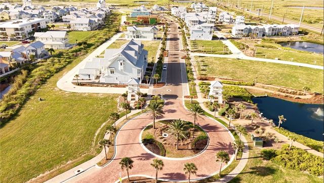 108 Horse Tail Lane, Port Aransas, TX 78373