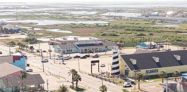 108 Horse Tail Lane, Port Aransas, TX 78373