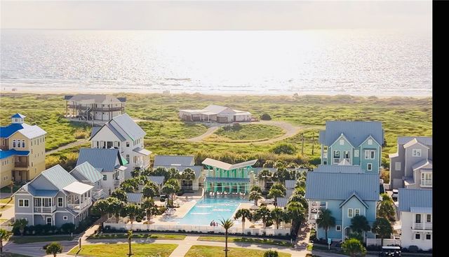 108 Horse Tail Lane, Port Aransas, TX 78373