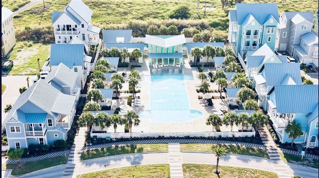 108 Horse Tail Lane, Port Aransas, TX 78373