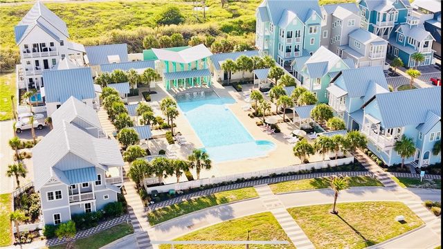 108 Horse Tail Lane, Port Aransas, TX 78373