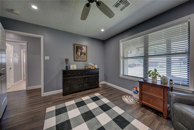 1600 Pecan Street, Brenham, TX 77833