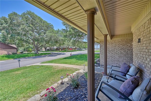 1600 Pecan Street, Brenham, TX 77833