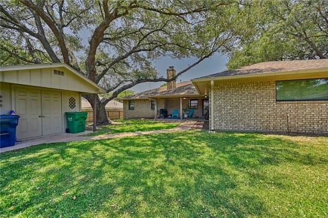 1600 Pecan Street, Brenham, TX 77833
