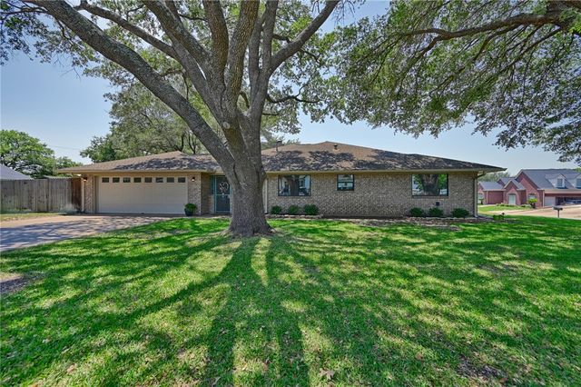 1600 Pecan Street, Brenham, TX 77833