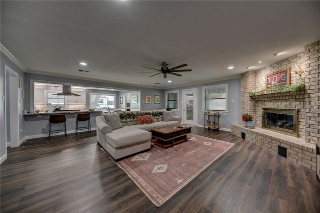 1600 Pecan Street, Brenham, TX 77833
