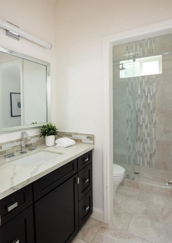 428 Santa Clara Avenue, Redwood City, CA 94061