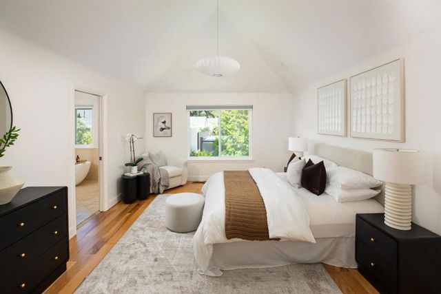 428 Santa Clara Avenue, Redwood City, CA 94061