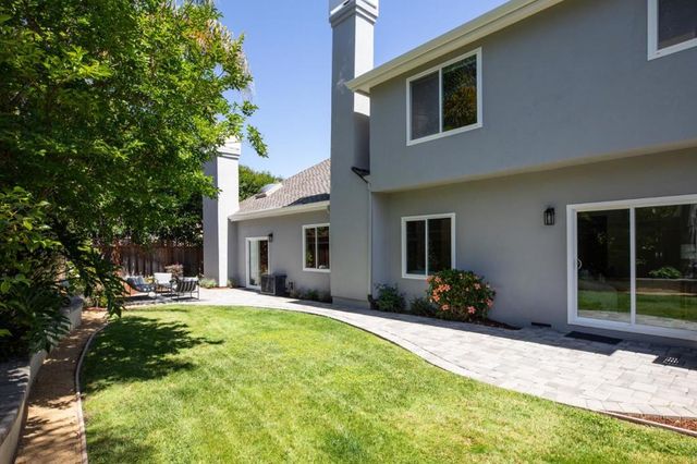 428 Santa Clara Avenue, Redwood City, CA 94061