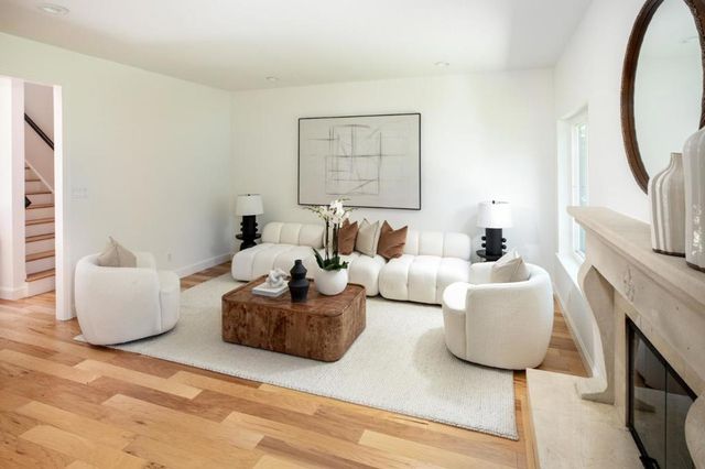 428 Santa Clara Avenue, Redwood City, CA 94061