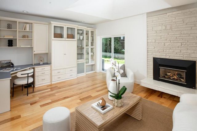 428 Santa Clara Avenue, Redwood City, CA 94061