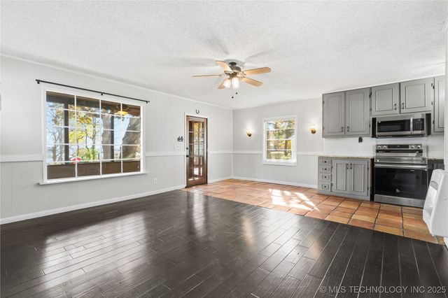 95918 Sky Ridge Drive, Gore, OK 74435