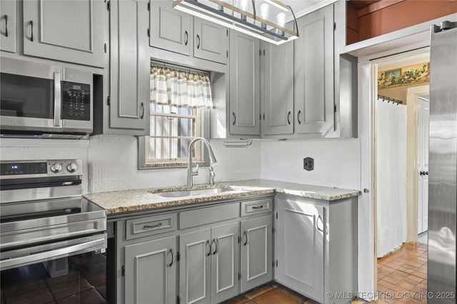 95918 Sky Ridge Drive, Gore, OK 74435