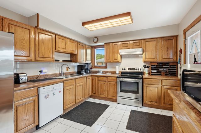 4328 WAGMAN Street, Oak Forest, IL 60452