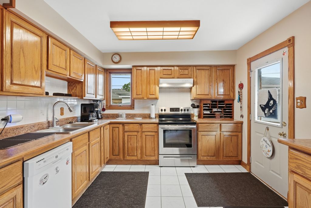 4328 WAGMAN Street, Oak Forest, IL 60452 — photo 5