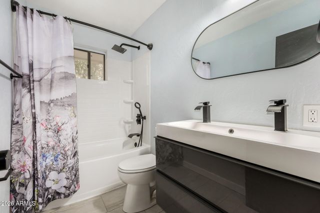 49416 N 26TH Avenue, New River, AZ 85087