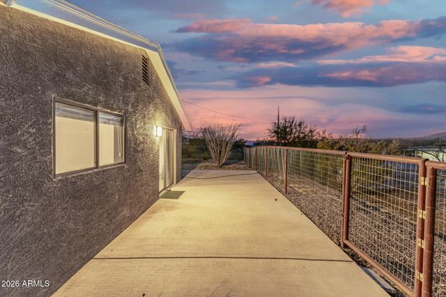 49416 N 26TH Avenue, New River, AZ 85087