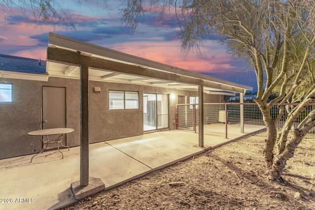 49416 N 26TH Avenue, New River, AZ 85087