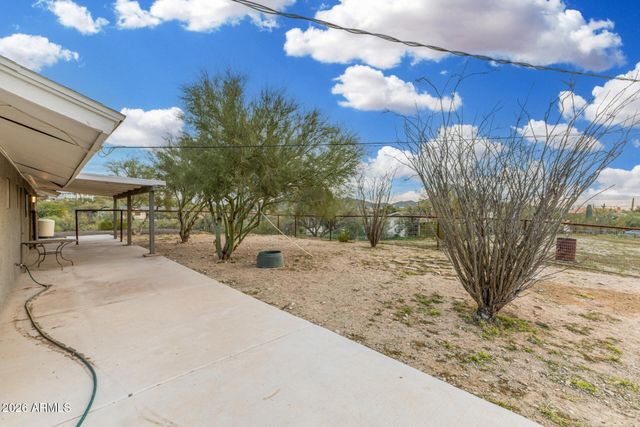 49416 N 26TH Avenue, New River, AZ 85087