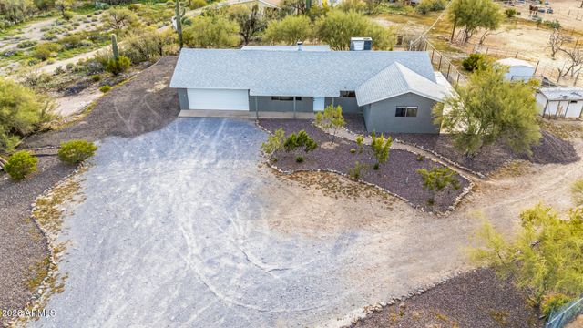49416 N 26TH Avenue, New River, AZ 85087