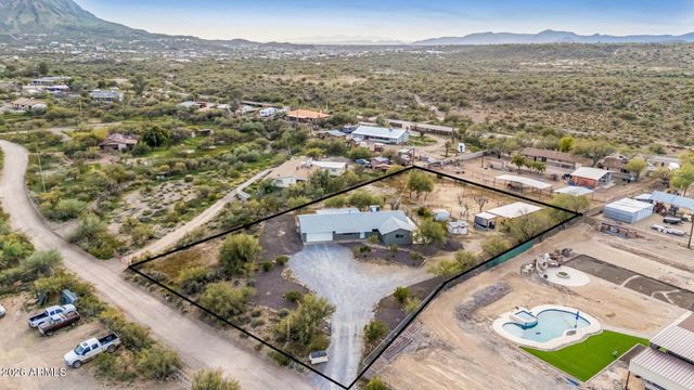 49416 N 26TH Avenue, New River, AZ 85087