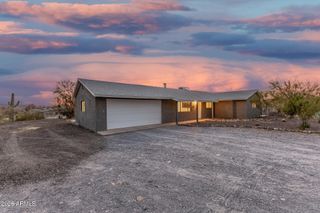 49416 N 26TH Avenue, New River, AZ 85087