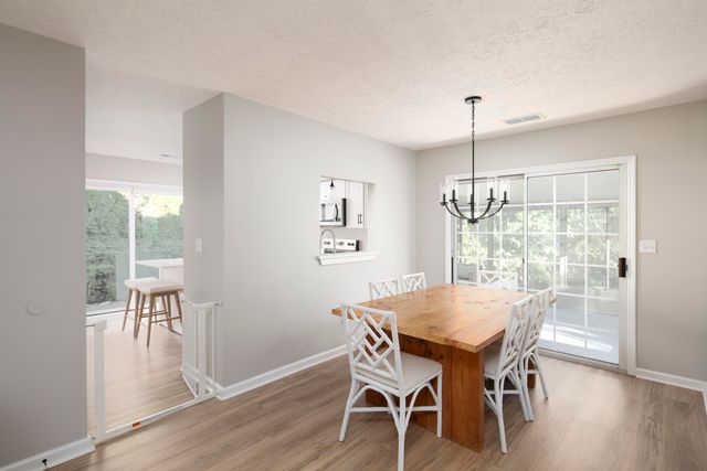 2151 Stonewood Lane, Lexington, KY 40509