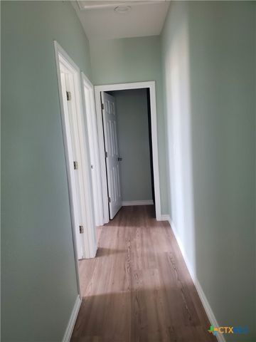 1201 W HOUSTON Avenue, Seadrift, TX 77983