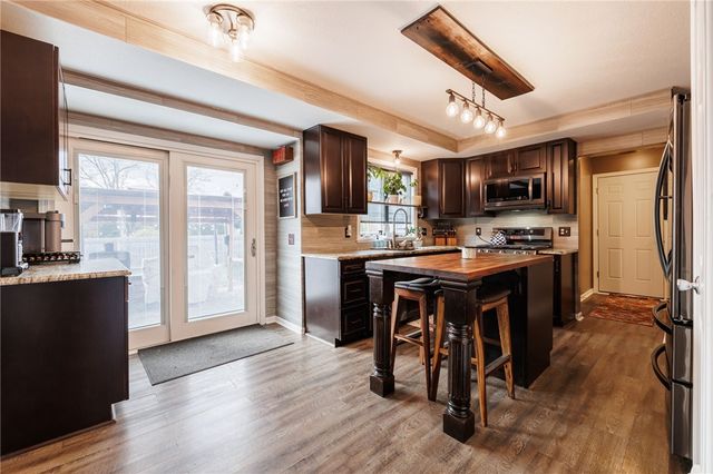 6195 Fawn Meadow Street, Farmington, NY 14425