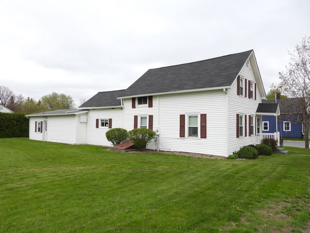 122 Maple Street, Rouses Point, NY 12979