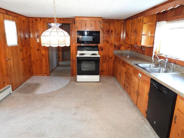 122 Maple Street, Rouses Point, NY 12979