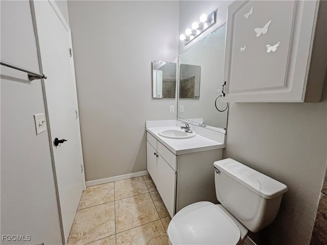 906 Alfreda AVE, Lehigh Acres, FL 33971