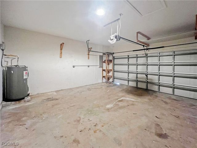 906 Alfreda AVE, Lehigh Acres, FL 33971