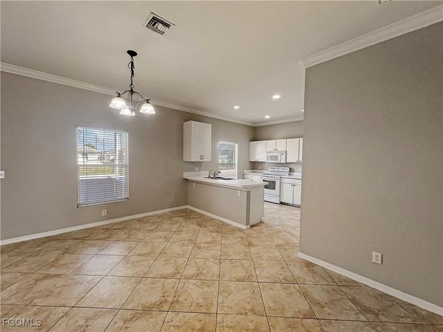 906 Alfreda AVE, Lehigh Acres, FL 33971