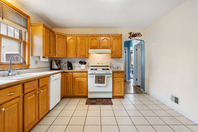 5306 Kimball Place, Oak Lawn, IL 60453