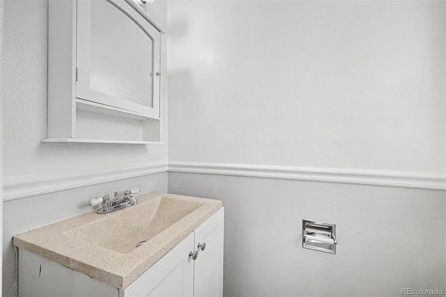 1042 Yuba Street, Aurora, CO 80011