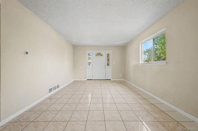 1042 Yuba Street, Aurora, CO 80011
