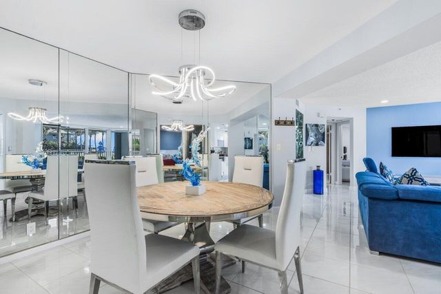 5200 N Ocean Drive 102, Singer Island, FL 33404