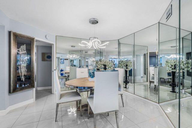 5200 N Ocean Drive 102, Singer Island, FL 33404