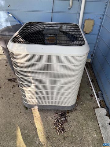 2307 FINCH CT, Charlottesville, VA 22911