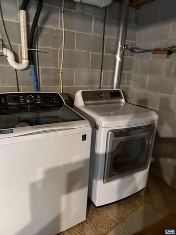 2307 FINCH CT, Charlottesville, VA 22911