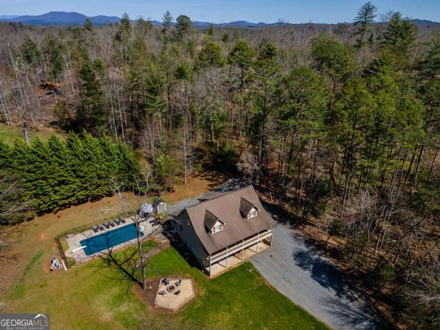 80 Pine Grove Drive, Blue Ridge, GA 30513