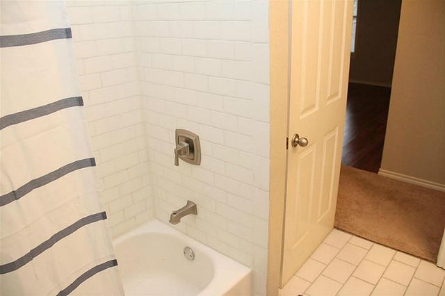 1220 Ashland Street, Houston, TX 77008