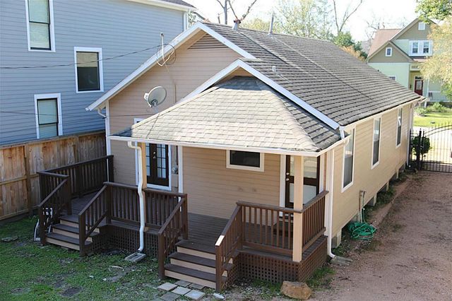 1220 Ashland Street, Houston, TX 77008