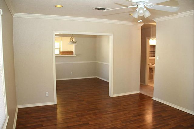 1220 Ashland Street, Houston, TX 77008