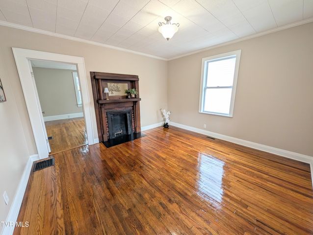 1514 West Sullivan Street, Kingsport, TN 37660